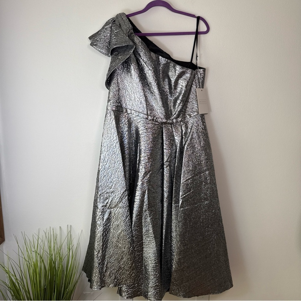 Mac Duggal Dress Silver 1 Shoulder Bow Midi Gown Ruffle Size 16 Party Prom NYE - Picture 3 of 10